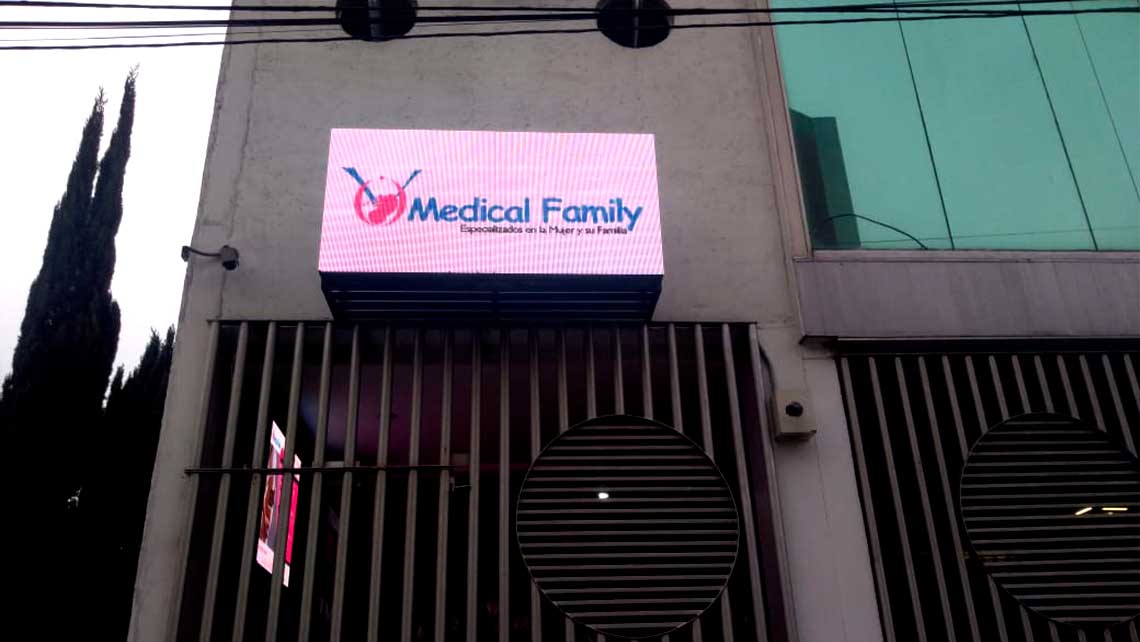 Pantalla Publicitaria e Informativa para Hospital en Naucalpan